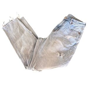 American Eagle Mom Jean